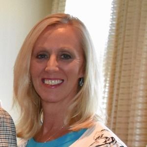 Meet your Posher, Lois